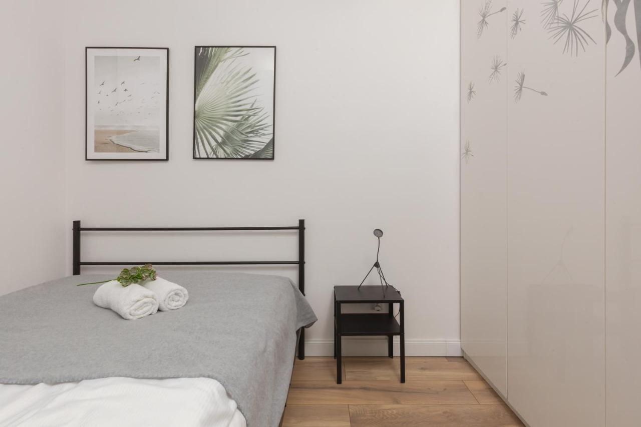 Forum Wola Jana Kazimierza Apartment By Noclegi Renters Varsovie Extérieur photo